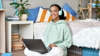 student getting ready for college applications